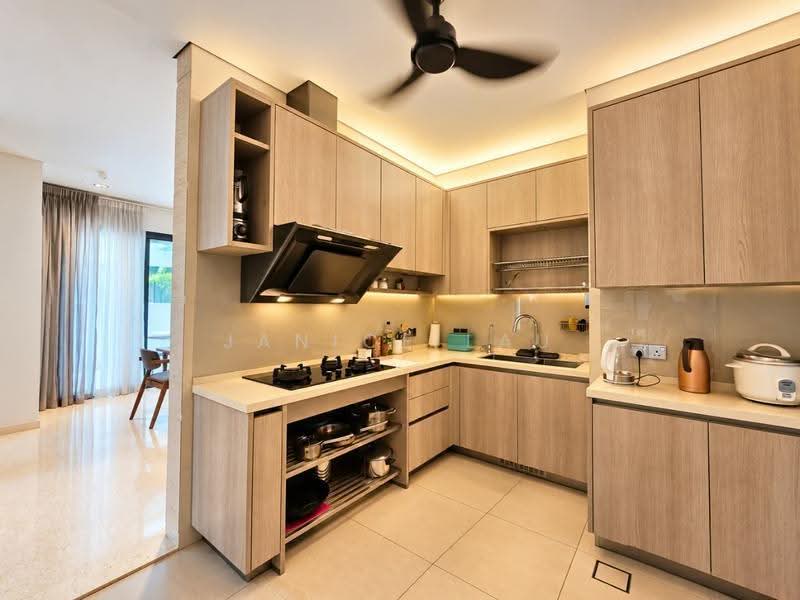 Semi-Detached House for Sale in Lake Fields (Sungai Besi) - Janice Lau - Kitchen - PropertyGuru.com.my