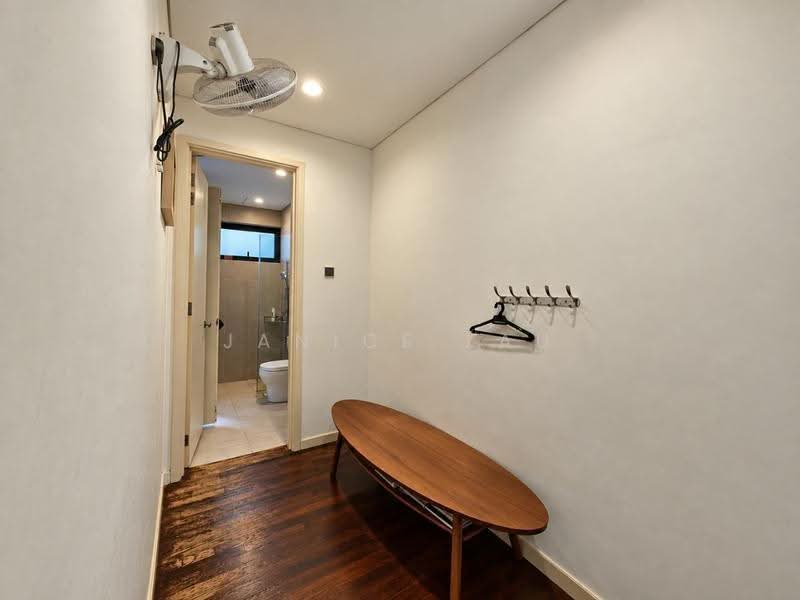 Semi-Detached House for Sale in Lake Fields (Sungai Besi) - Janice Lau - Bathroom - PropertyGuru.com.my