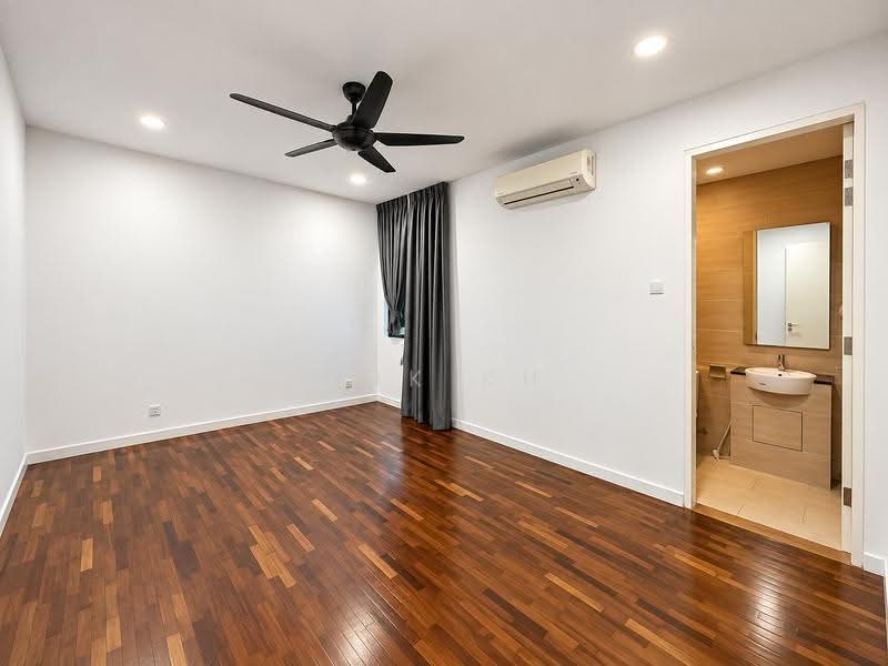 3-storey Terraced House for Sale in Lake Fields (Sungai Besi) - Kok KH - Bathroom - PropertyGuru.com.my