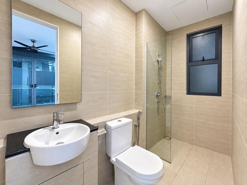 3-storey Terraced House for Sale in Lake Fields (Sungai Besi) - Kok KH - Bathroom - PropertyGuru.com.my