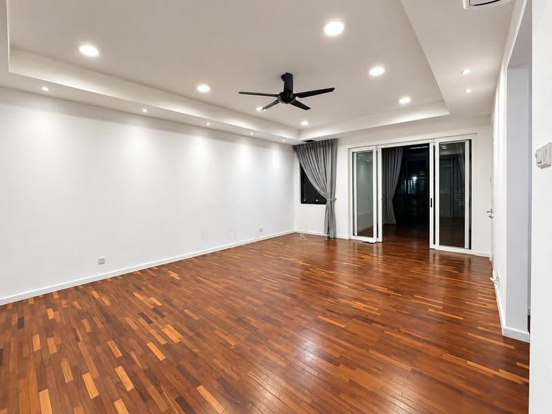 3-storey Terraced House for Sale in Lake Fields (Sungai Besi) - Kok KH - Living Room - PropertyGuru.com.my