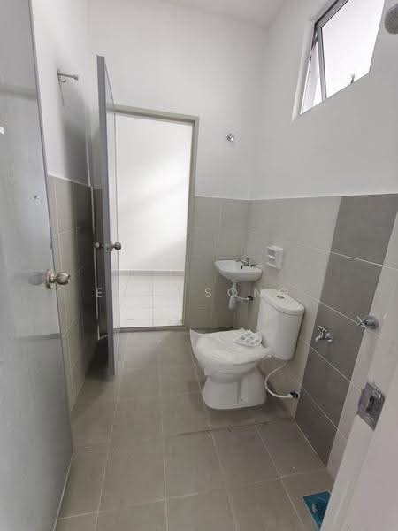 2-storey Terraced House for Sale in Bandar Bistari Perdana (Pasir Gudang) - Evie Song - Bathroom - PropertyGuru.com.my