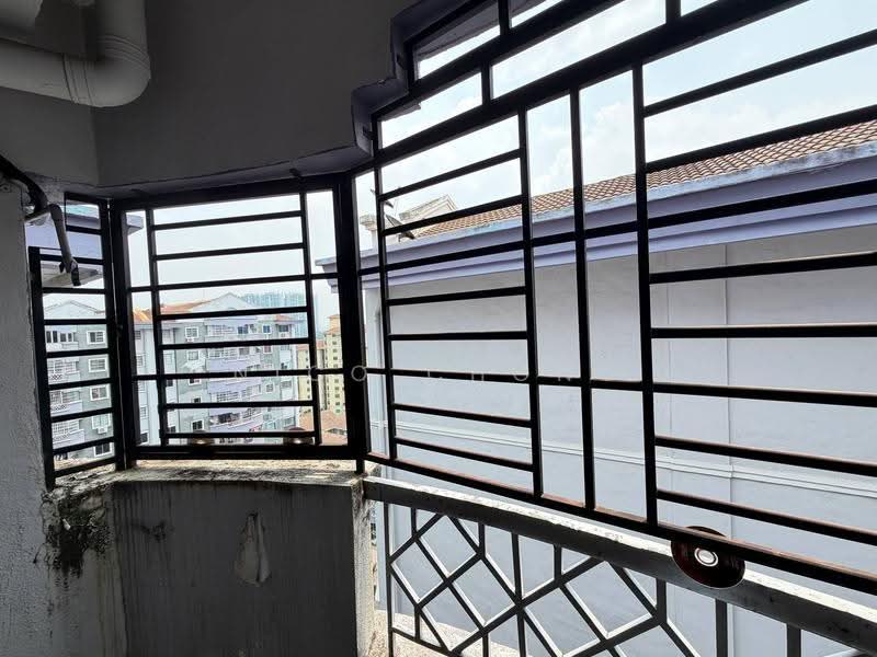 Apartment for Sale at Bayu Puteri 2 - Nico Chong - Balcony - PropertyGuru.com.my