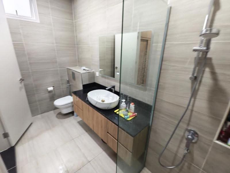 Cluster House for Sale in Taman Ekoflora (Johor Bahru) - Janice . - Bathroom - PropertyGuru.com.my