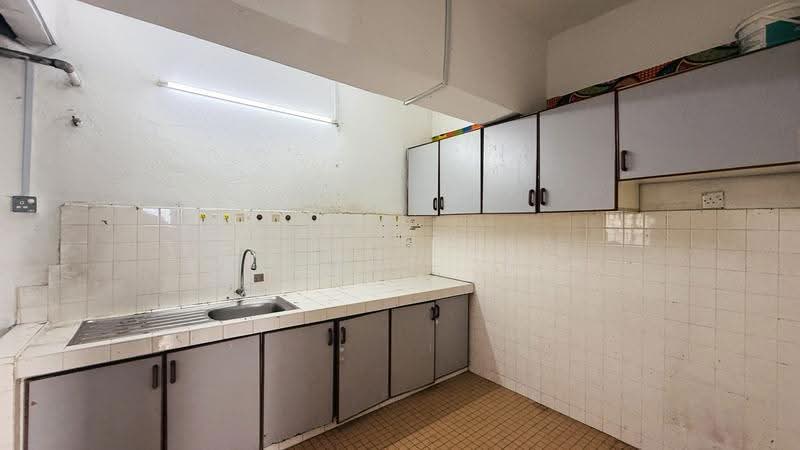 Condominium for Rent at Gardenia Court - Robert See - Kitchen - PropertyGuru.com.my