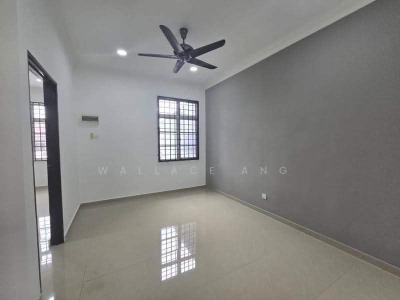 2-storey Terraced House for Sale in Taman Puteri Wangsa (Ulu Tiram) - Wallace Ang - Living Room - PropertyGuru.com.my