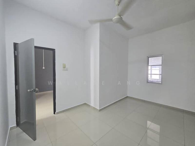 2-storey Terraced House for Sale in Taman Puteri Wangsa (Ulu Tiram) - Wallace Ang - Interior - PropertyGuru.com.my