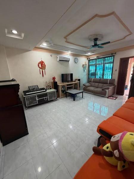 2-storey Terraced House for Sale in Bukit Indah (Iskandar Puteri (Nusajaya)) - Kuu Chin - Living Room - PropertyGuru.com.my