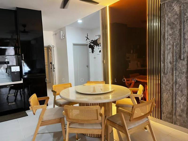 Condominium for Rent at Residensi Sateria - Desmond Low - Dining Room - PropertyGuru.com.my