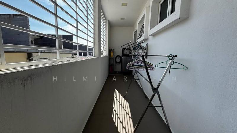 2-storey Terraced House for Sale in TTDI Grove (Kajang) - Hilmi Ariffin - Balcony - PropertyGuru.com.my