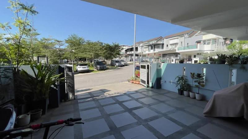 2-storey Terraced House for Sale in TTDI Grove (Kajang) - Hilmi Ariffin - Exterior - PropertyGuru.com.my