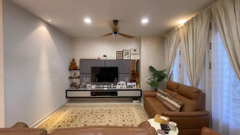 2-storey Terraced House for Sale in TTDI Grove (Kajang) - Hilmi Ariffin - Living Room - PropertyGuru.com.my