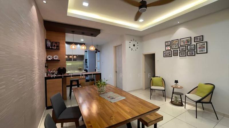 2-storey Terraced House for Sale in TTDI Grove (Kajang) - Hilmi Ariffin - Dining Room - PropertyGuru.com.my