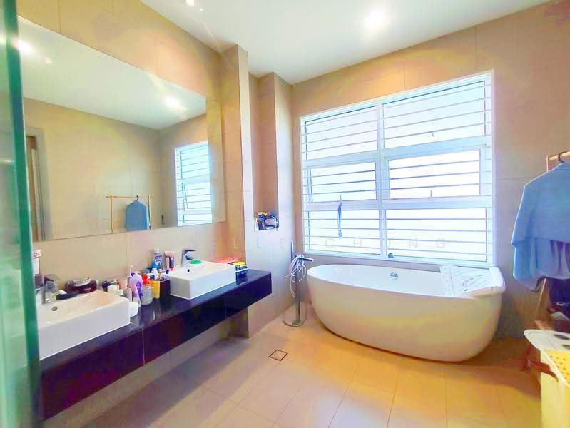 Bungalow House for Sale in Denai Alam (Shah Alam) - Michelle Chong - Bathroom - PropertyGuru.com.my