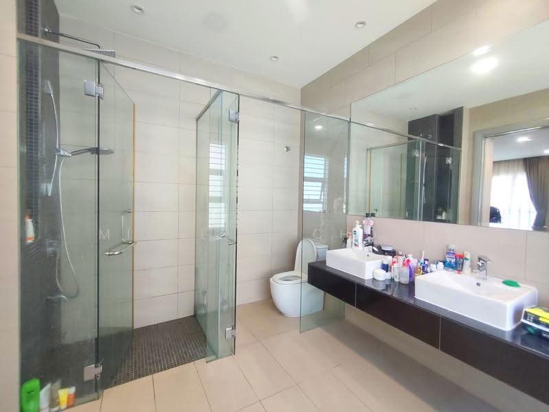 Bungalow House for Sale in Denai Alam (Shah Alam) - Michelle Chong - Bathroom - PropertyGuru.com.my