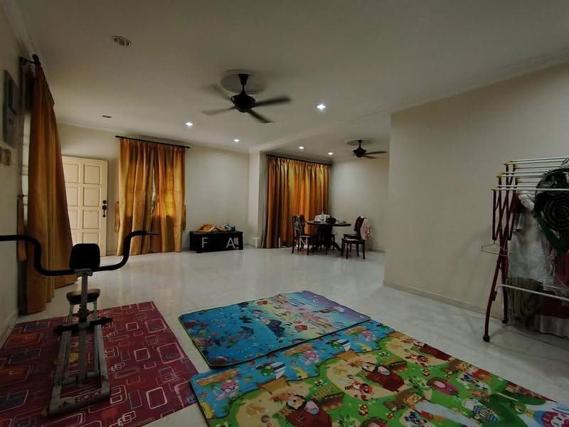 Semi-Detached House for Sale in Gerbang Meru Indah (Ipoh) - Fatin . - Living Room - PropertyGuru.com.my