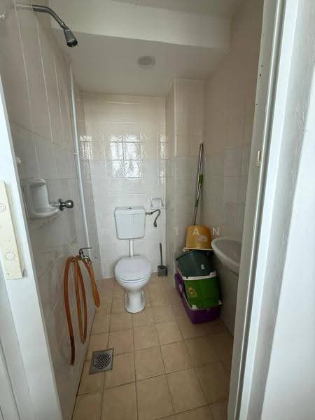 Apartment for Sale at Pulai View - Iden Tan - Bathroom - PropertyGuru.com.my