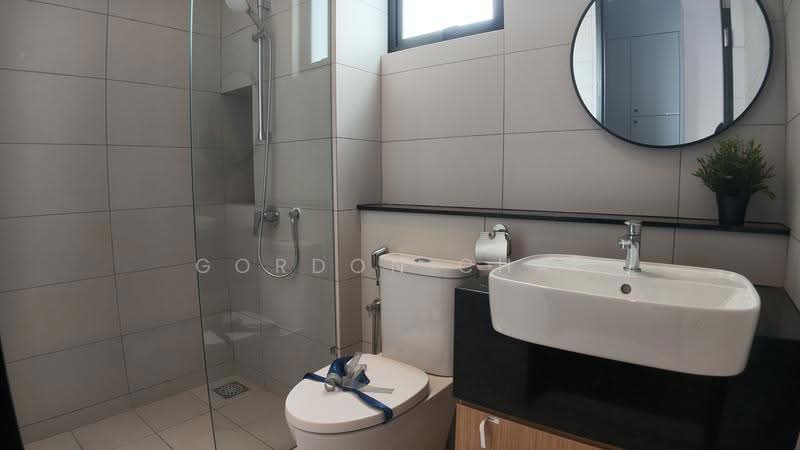 Cluster House for Sale in Senibong (Permas Jaya) - Gordon Chai - Bathroom - PropertyGuru.com.my