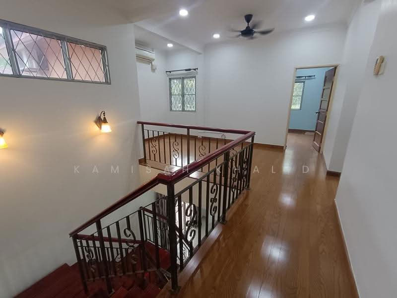 Bungalow House for Sale in Sungai Buloh (Selangor) - Kamisah Khalid - Corridor - PropertyGuru.com.my