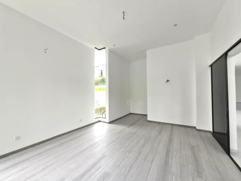 Bungalow House for Sale in Alam Sutera (Bukit Jalil) - Venice Chong - Living Room - PropertyGuru.com.my