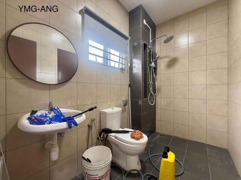 2-storey Terraced House for Rent in Kota Bayuemas (Klang) - Vivian Koh - Bathroom - PropertyGuru.com.my