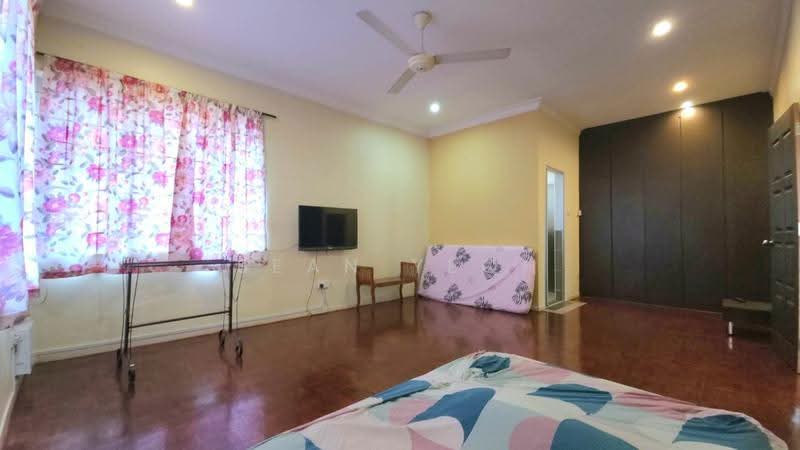 Rumah Berkembar untuk Dijual di Taman Perling (Perling) - Sean Yeoh - Bedroom - PropertyGuru.com.my