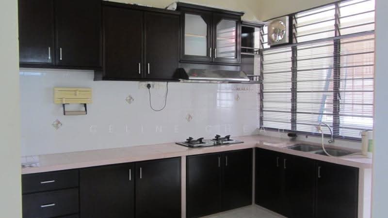Townhouse for Sale in Desa Ria (Sungai Ara) - Celine Cheah - Kitchen - PropertyGuru.com.my