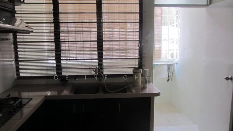 Townhouse for Sale in Desa Ria (Sungai Ara) - Celine Cheah - Kitchen - PropertyGuru.com.my