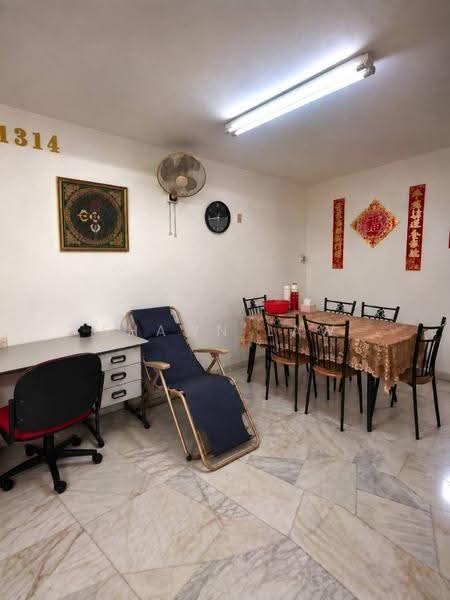Rumah Teres 2-Tingkat untuk Disewa di Taman Johor Jaya (Johor Bahru) - Shawn Law - Dining Room - PropertyGuru.com.my