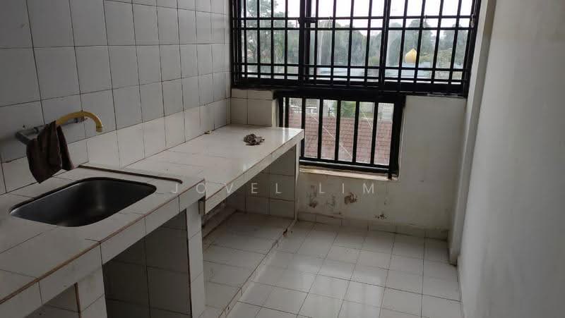 Pangsapuri untuk Dijual di Putri Ria Apartment - Jovel Lim - Kitchen - PropertyGuru.com.my