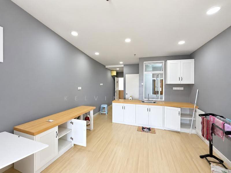 Service Residence for Sale at Champs Elysees - Kelvin Foo - Kitchen - PropertyGuru.com.my
