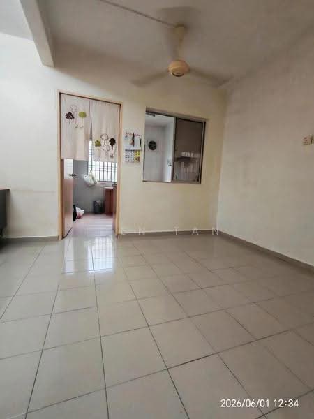 2-storey Terraced House for Sale in Taman Muhibbah (Kulai) - Iden Tan - Living Room - PropertyGuru.com.my