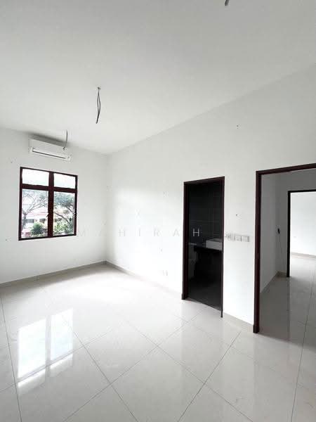 Semi-Detached House for Sale in Bandar Baru Bangi (Selangor) - Mahirah . - Interior - PropertyGuru.com.my