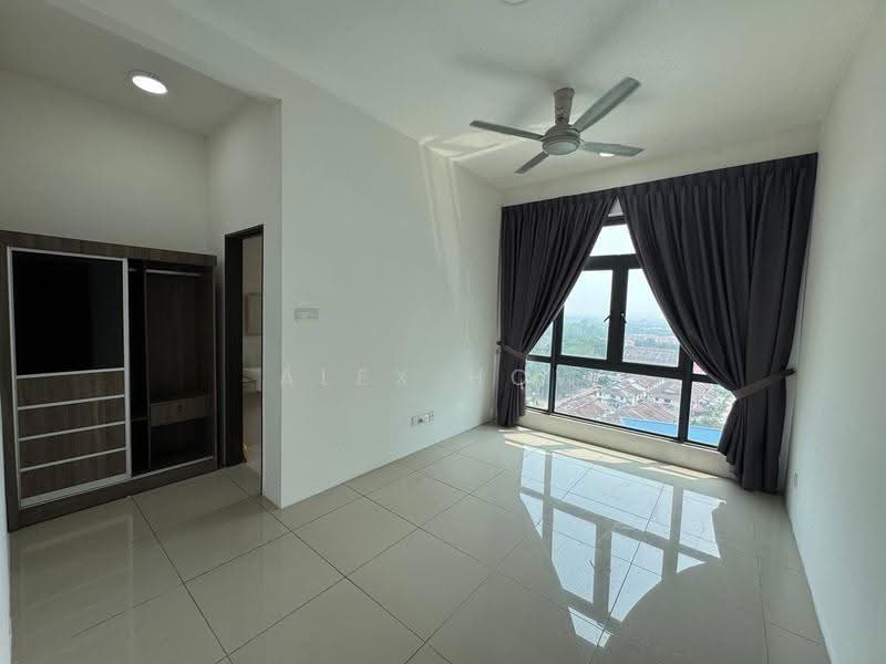 Kediaman Servis untuk Disewa di 8Scape Residence @ Sutera - Alex How - Bedroom - PropertyGuru.com.my