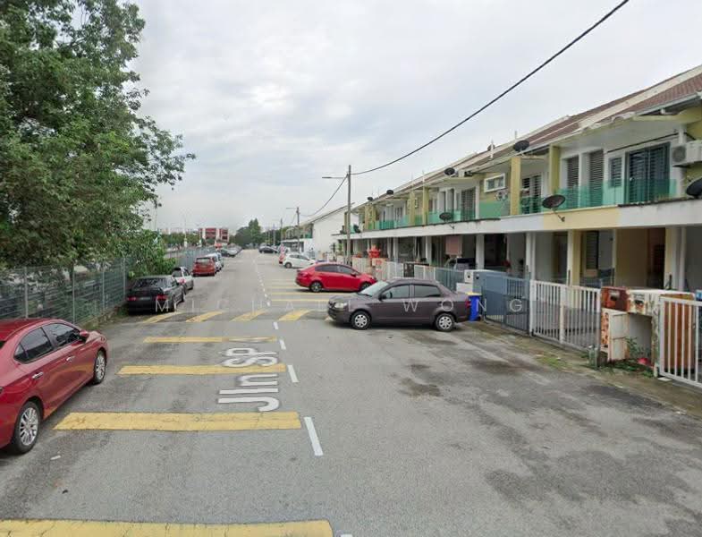 Rumah Bandar untuk Dijual di Jenjarom (Selangor) - Michael Wong - Exterior - PropertyGuru.com.my