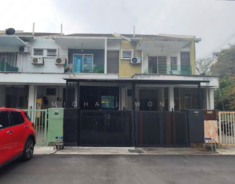 Rumah Bandar untuk Dijual di Jenjarom (Selangor) - Michael Wong - Exterior - PropertyGuru.com.my