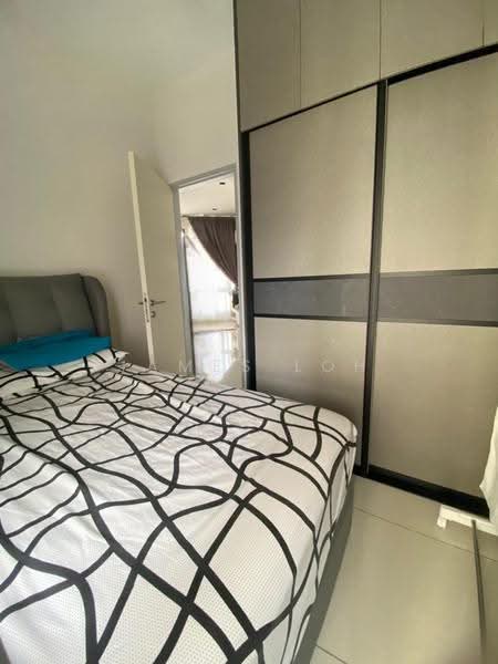 Kediaman Servis untuk Dijual di J.Dupion Residence - James Loh - Bedroom - PropertyGuru.com.my