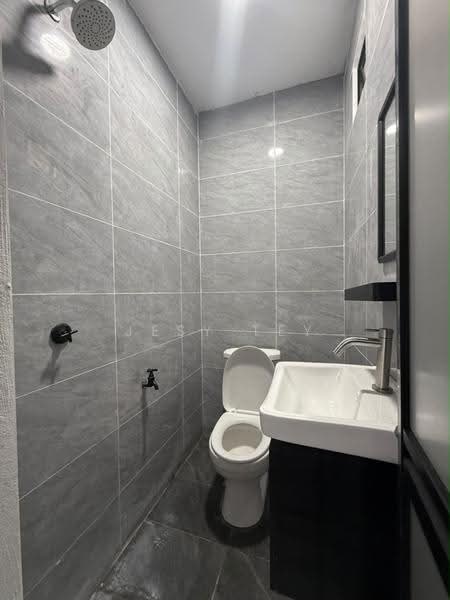 2-storey Terraced House for Sale in Kelapa Sawit (Kulai) - Jesy Tey - Bathroom - PropertyGuru.com.my
