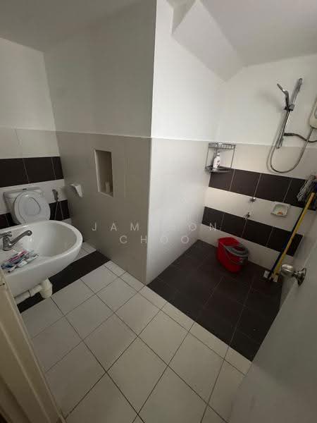 2-storey Terraced House for Rent in Setia Tropika (Johor Bahru) - Jameson Choo - Bathroom - PropertyGuru.com.my