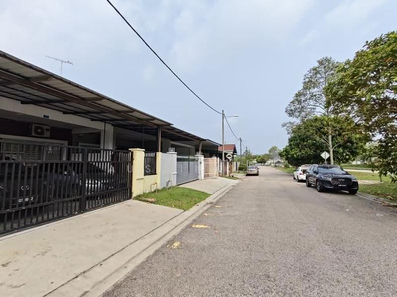 Rumah Teres 1-Tingkat untuk Dijual di Bandar Putra Kulai (Kulai) - Austing Ng - PropertyGuru.com.my