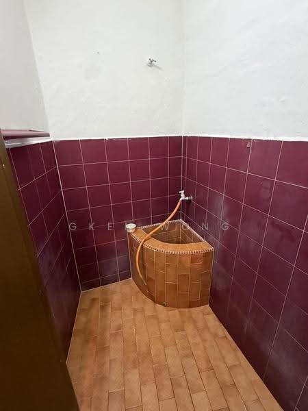 Rumah Teres 1-Tingkat untuk Dijual di Taman Suntex (Cheras) - Gken Wong - Bathroom - PropertyGuru.com.my