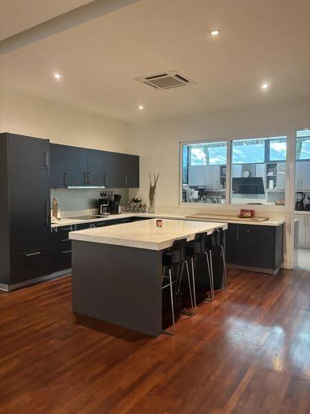 4-storey Terraced House for Rent in Bukit Kiara (Kuala Lumpur) - Nur Liyana . - Kitchen - PropertyGuru.com.my