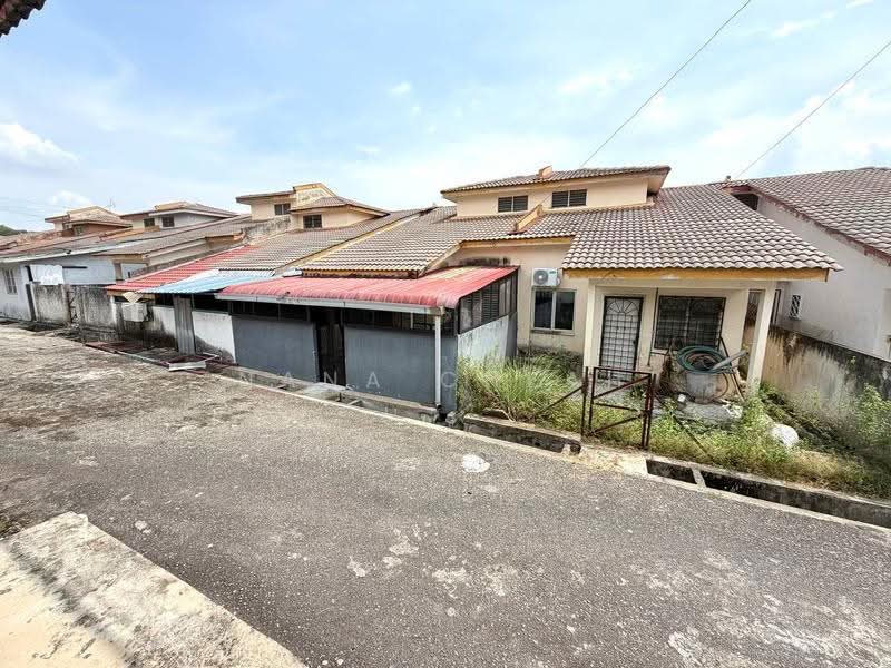 Rumah Teres 1-Tingkat untuk Dijual di Bandar Tasik Puteri (Rawang) - Nana Cheah - Exterior - PropertyGuru.com.my