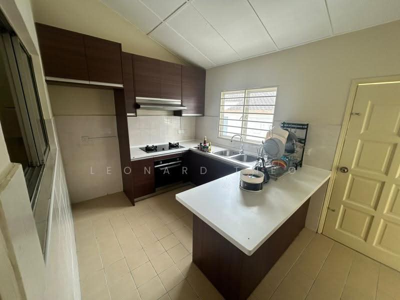 1-storey Terraced House for Rent in TTDI Hills (Kuala Lumpur) - Leonard Tneo - Kitchen - PropertyGuru.com.my