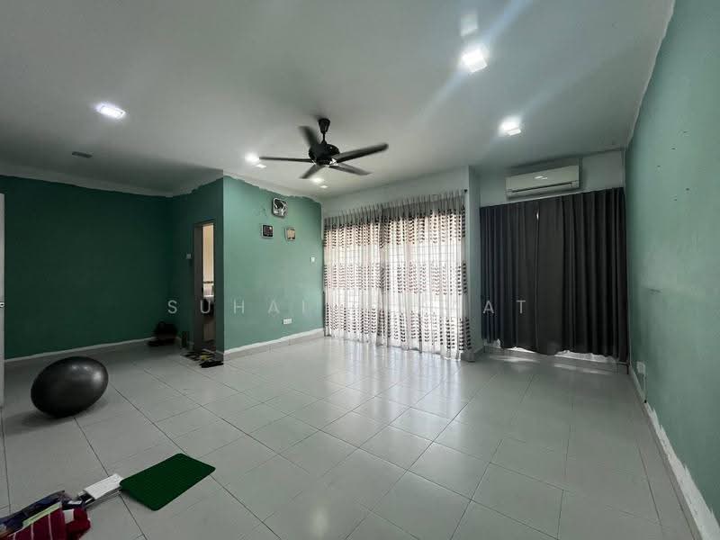 Terraced House for Sale in Aman Putri (Sungai Buloh) - Suhaila Saat - Living Room - PropertyGuru.com.my