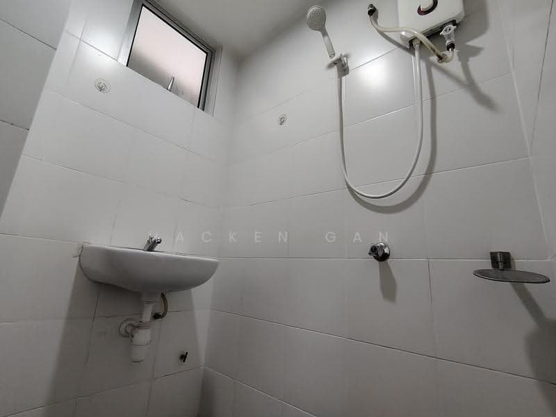 Kondominium untuk Dijual di Residensi Platinum Teratai - Hacken Gan - Bathroom - PropertyGuru.com.my