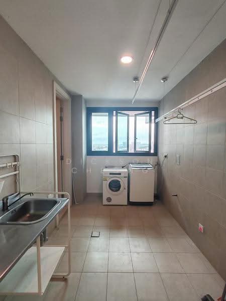 Kediaman Servis untuk Dijual di The Greens - Dickson Cheong - Balcony - PropertyGuru.com.my
