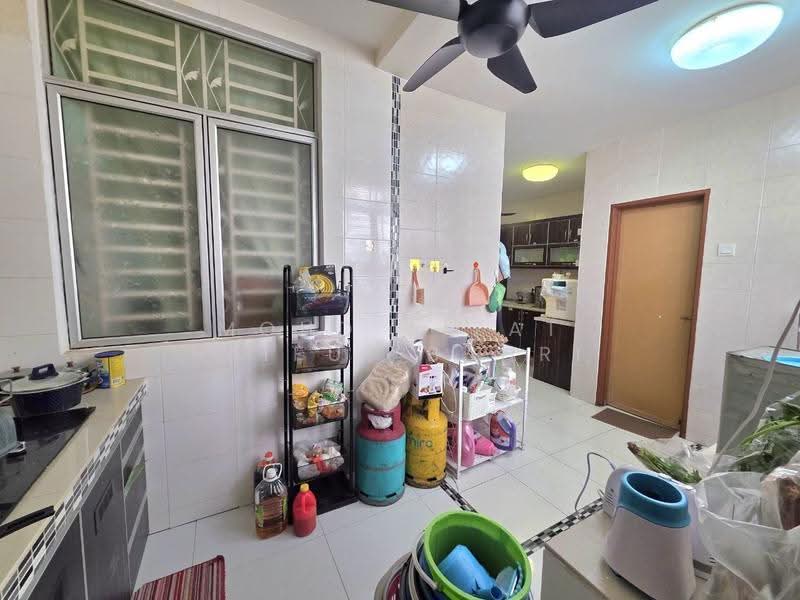 Terraced House for Sale in Taman Jelok Impian (Kajang) - Mohd Aizat Saiful Bahri - Kitchen - PropertyGuru.com.my