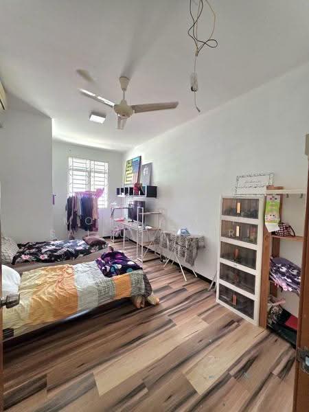 Terraced House for Sale in Taman Jelok Impian (Kajang) - Mohd Aizat Saiful Bahri - Bedroom - PropertyGuru.com.my