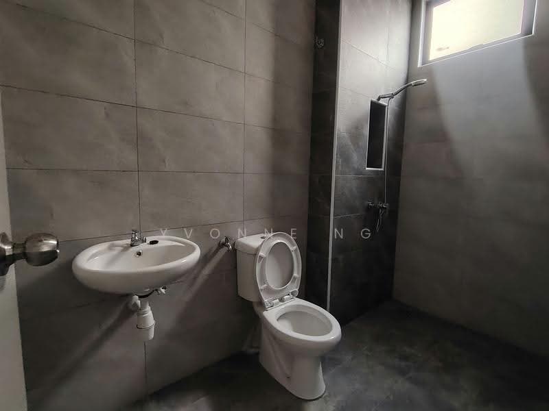Cluster House for Rent in Taman Universiti (Skudai) - Yvonne Ng - Bathroom - PropertyGuru.com.my